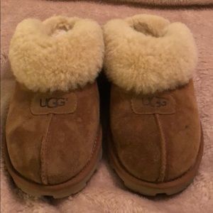 UGG COQUETTE slippers in chestnut